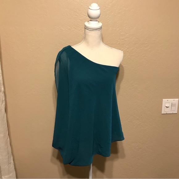 Bebe one shoulder Blouse - Picture 9 of 13